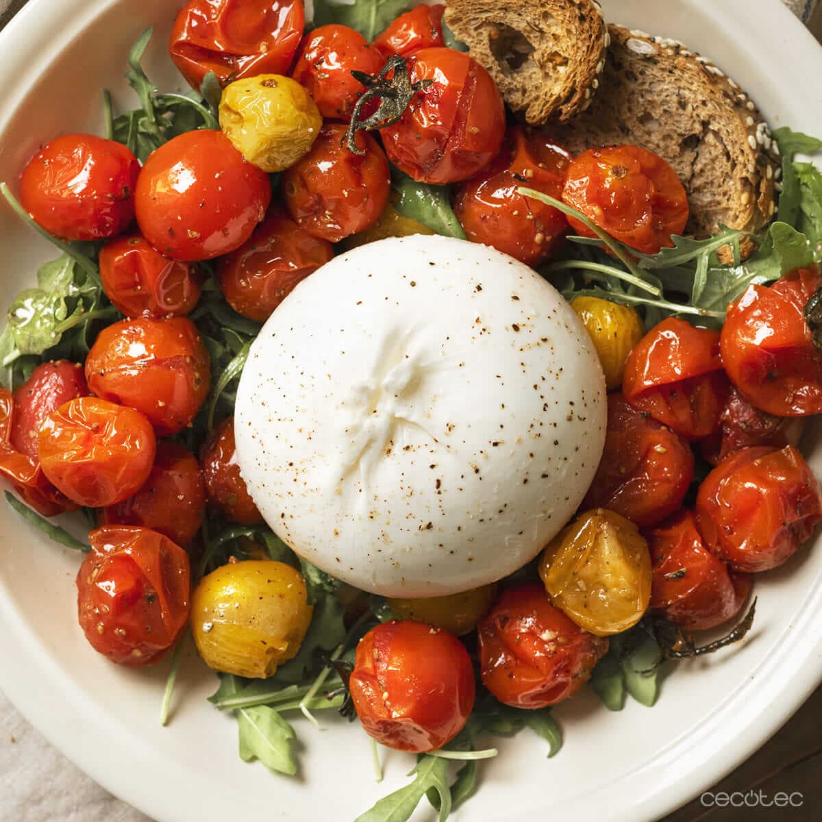 Tomates asados con burrata en Ollas GM