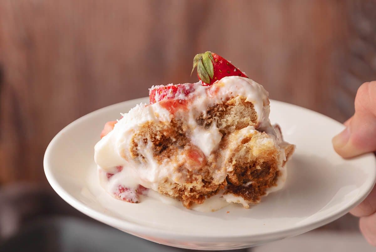 Tiramisú de fresa en Mambo