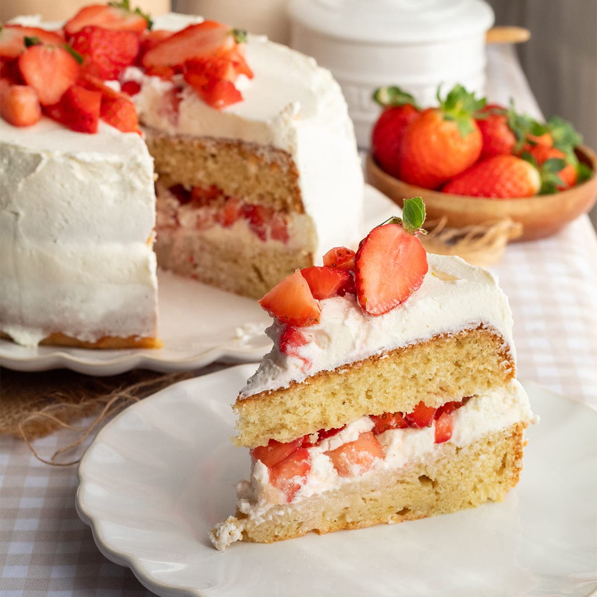 Bizcocho de mascarpone y fresas en Ollas GM
