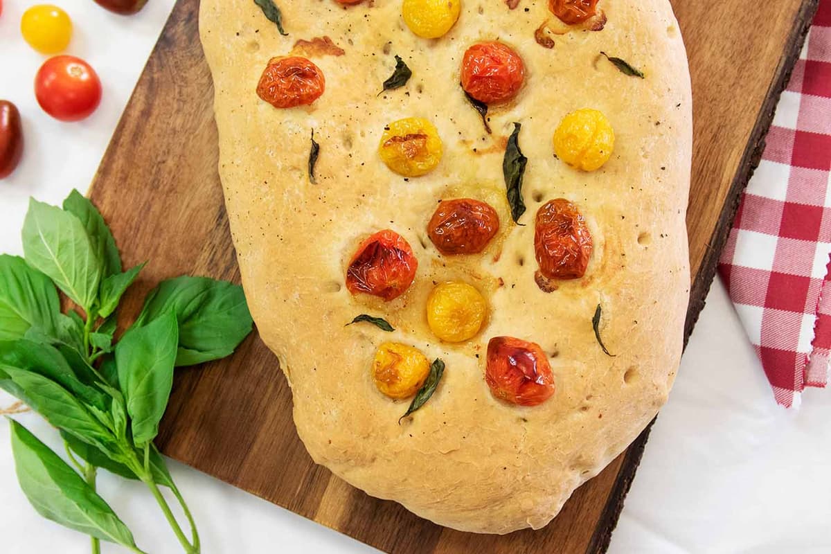 Focaccia con tomates cherry en Mambo