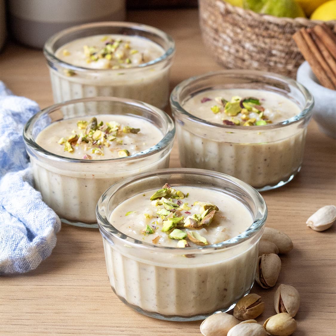 Arroz con leche con chocolate blanco y pistachos en Ollas GM