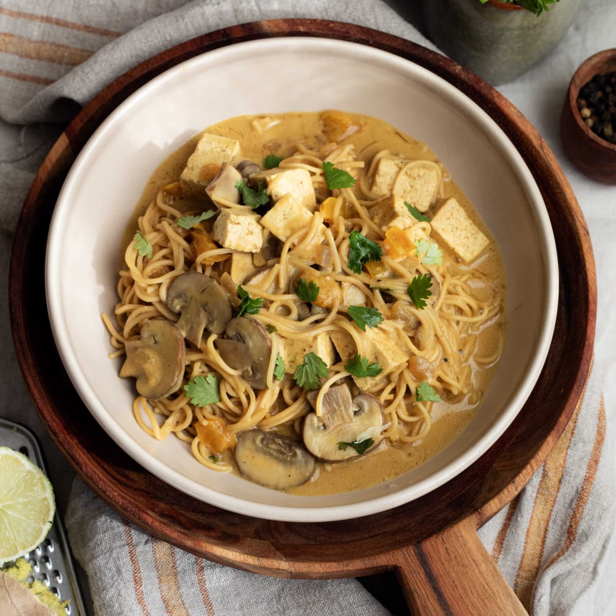 Sopa thai vegana en Ollas GM