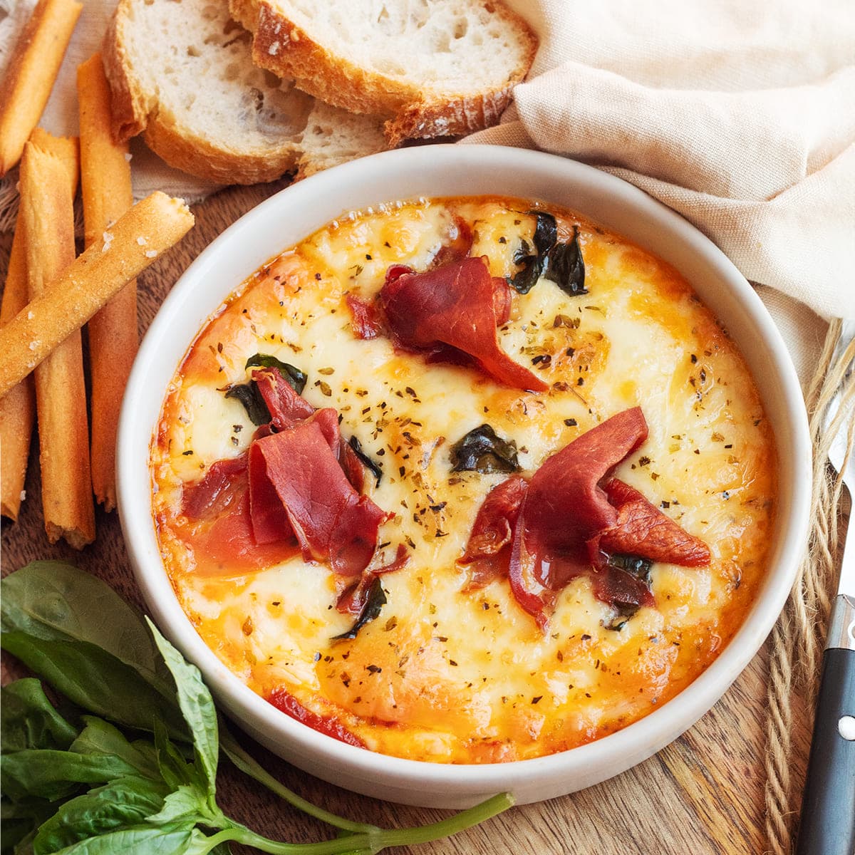 Provolone con tomates y jamón en Cecofry