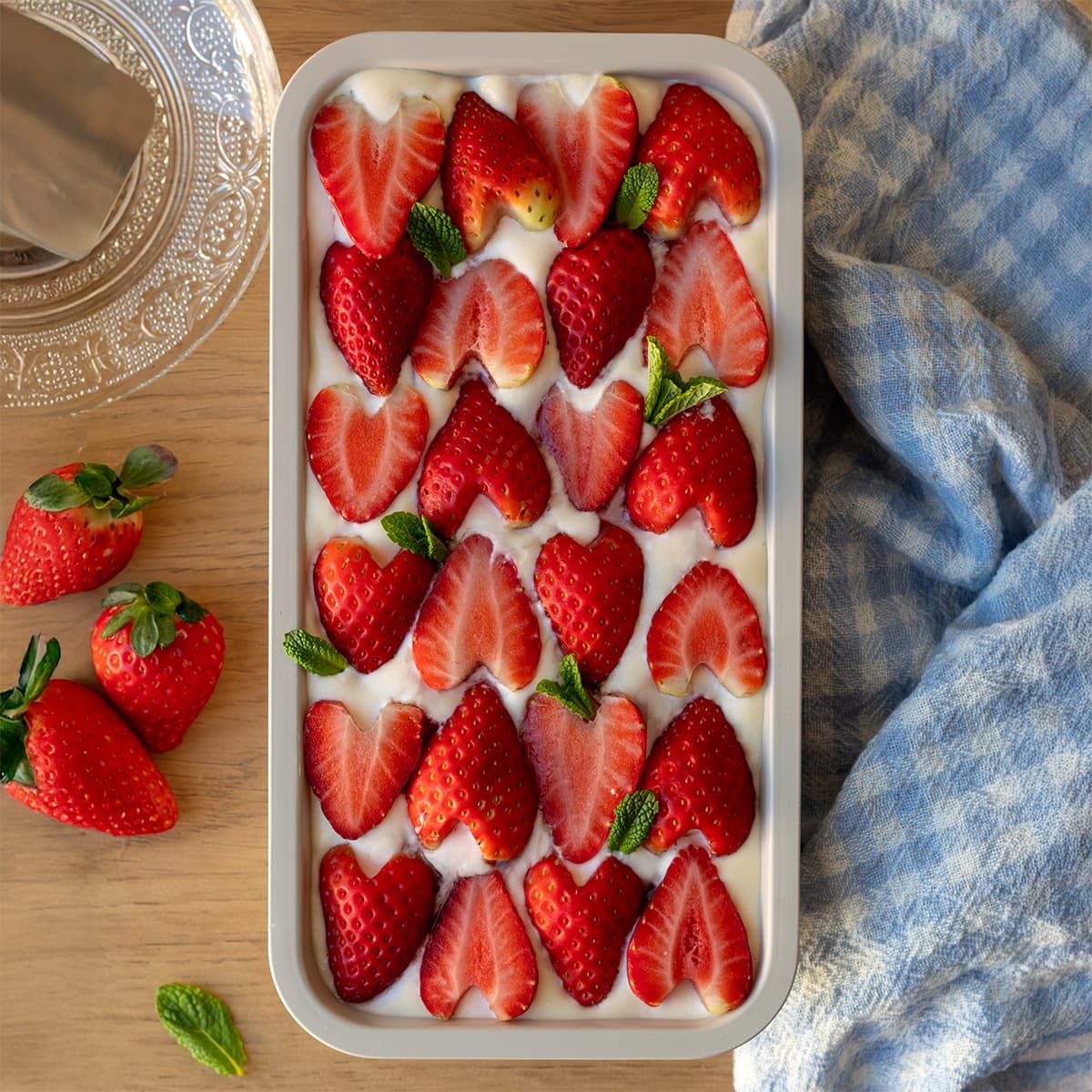 Tiramisú de fresa San Valentín en Mambo
