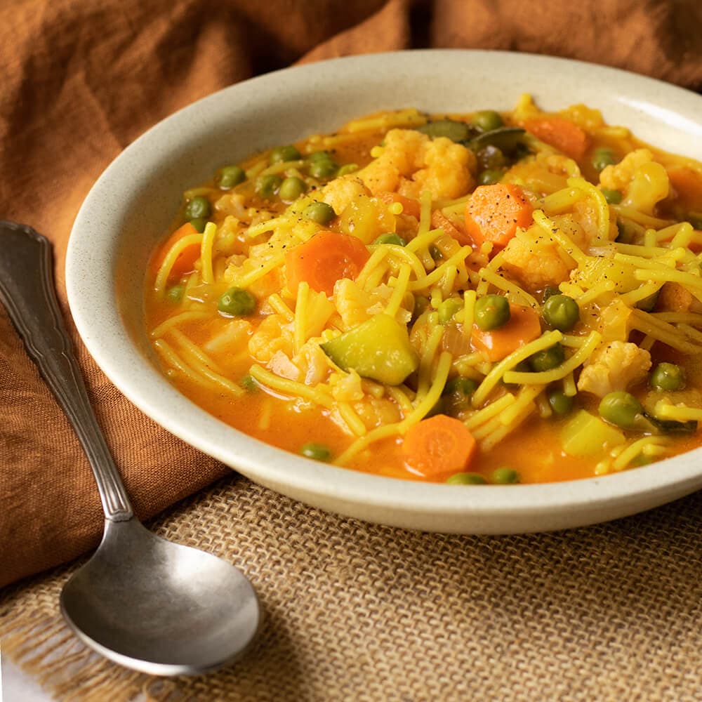 Sopa de verduras y fideos en Ollas GM