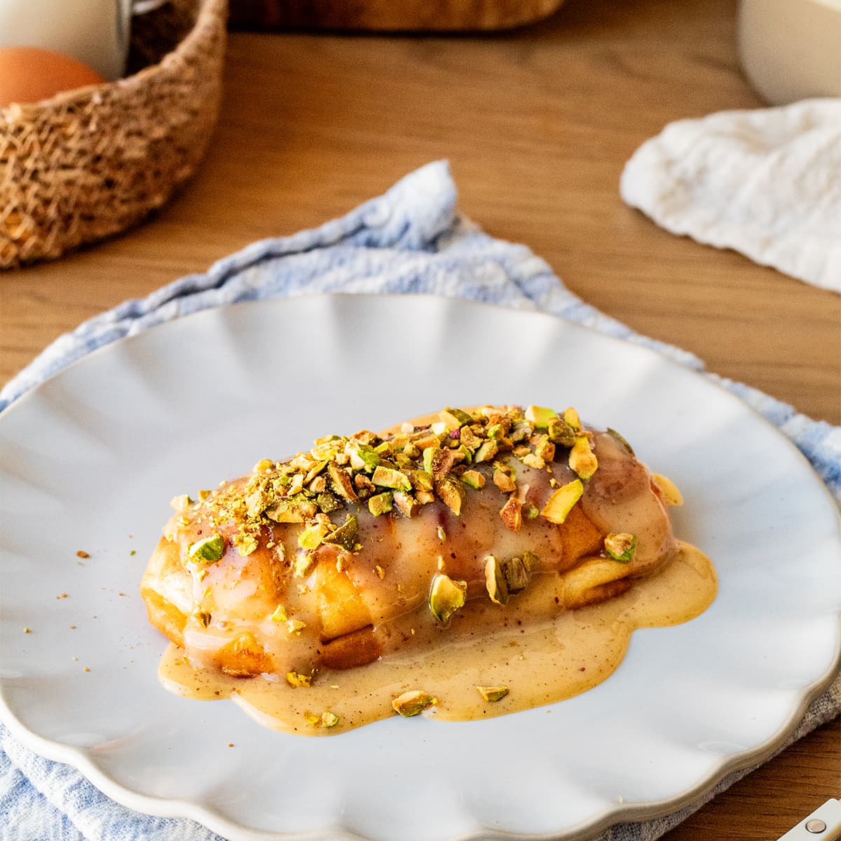 Torrijas con salsa de pistacho en Mambo y Cecofry