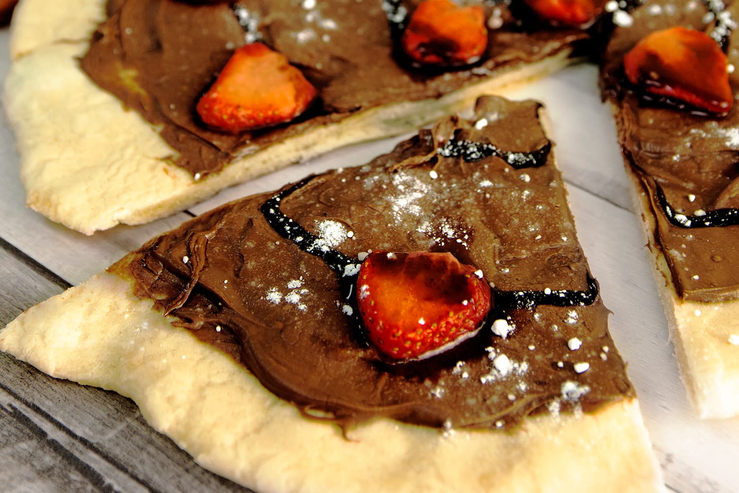 Pizza de chocolate y fresas