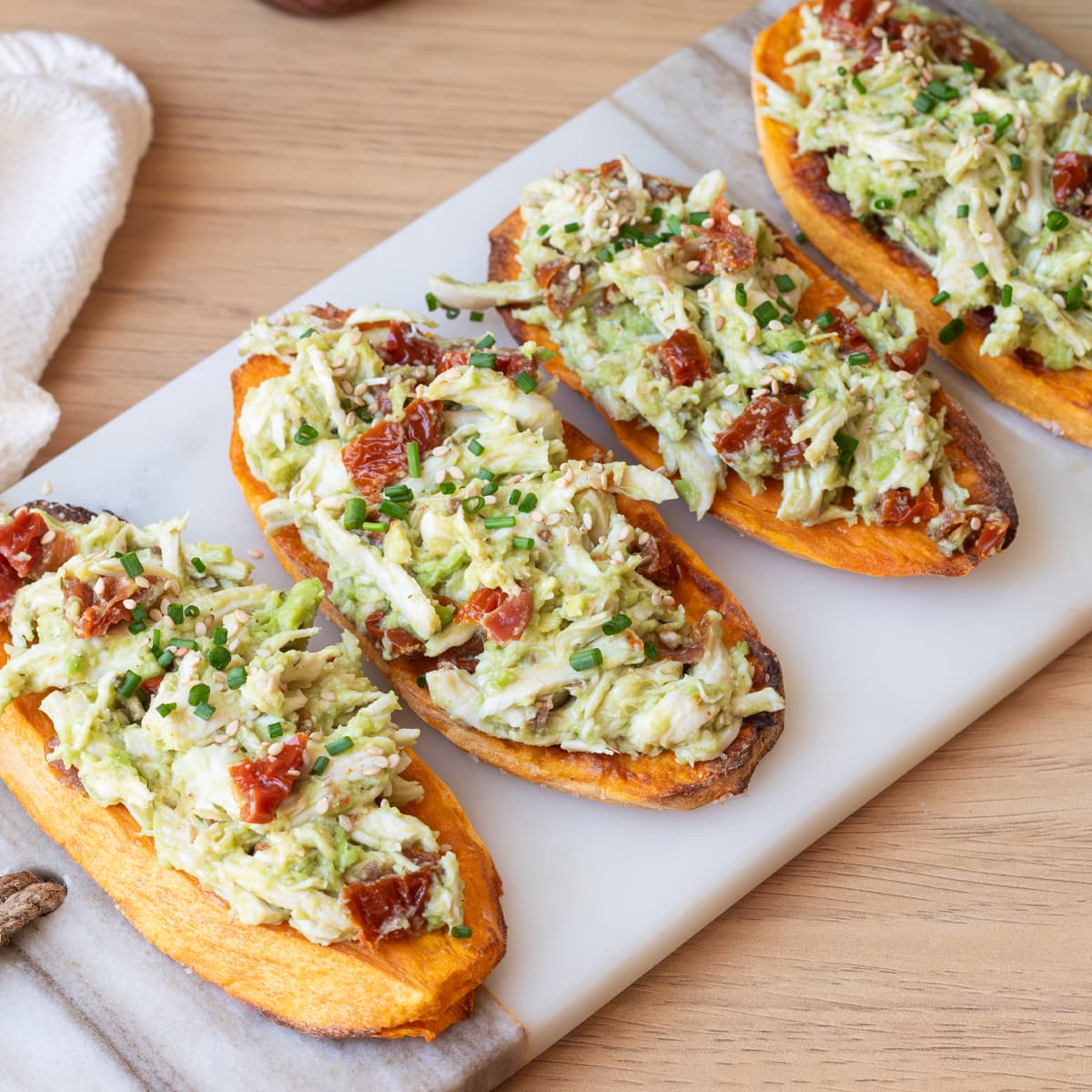 Tostas de boniato con pollo mechado en Cecofry