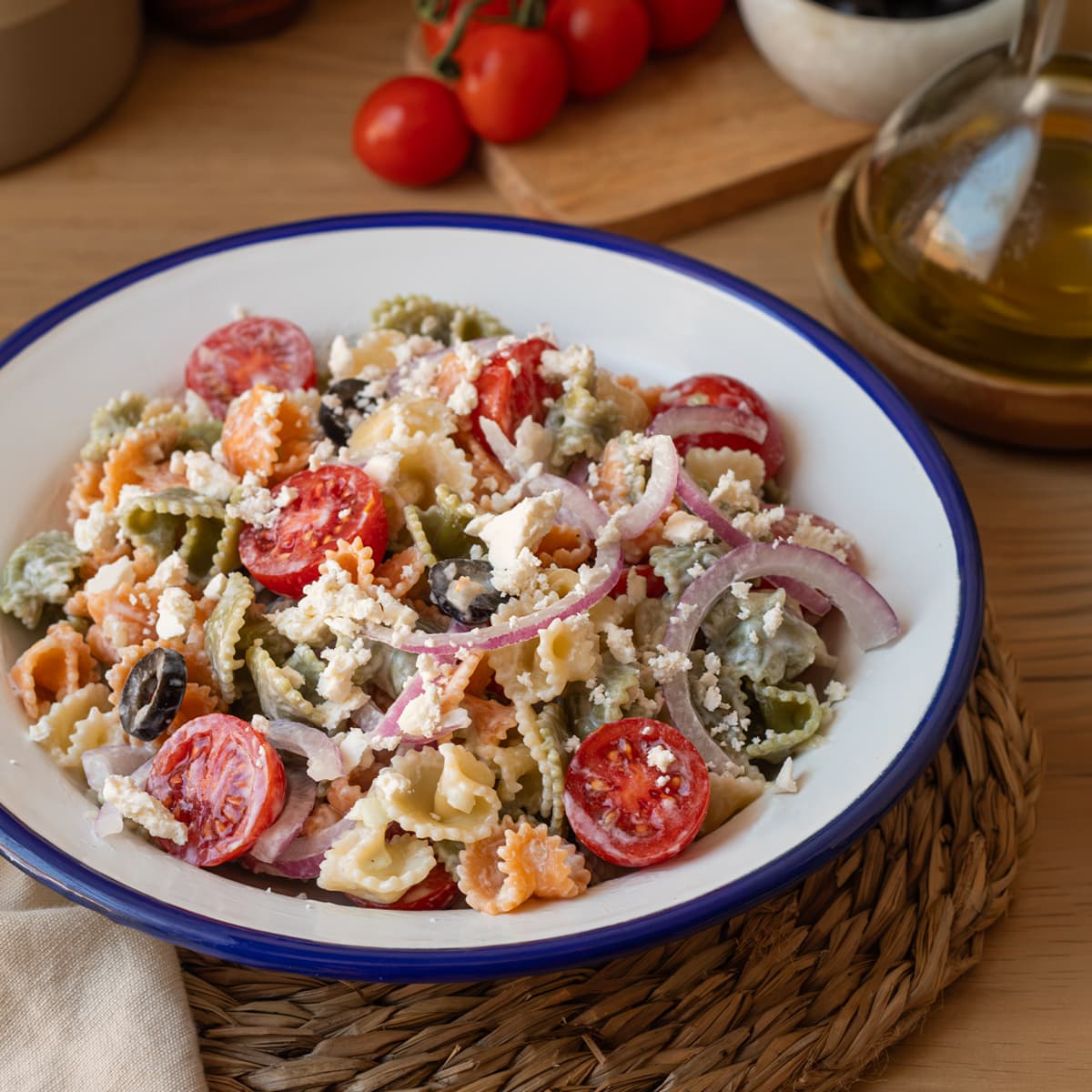 Ensalada de pasta estilo griego en Mambo