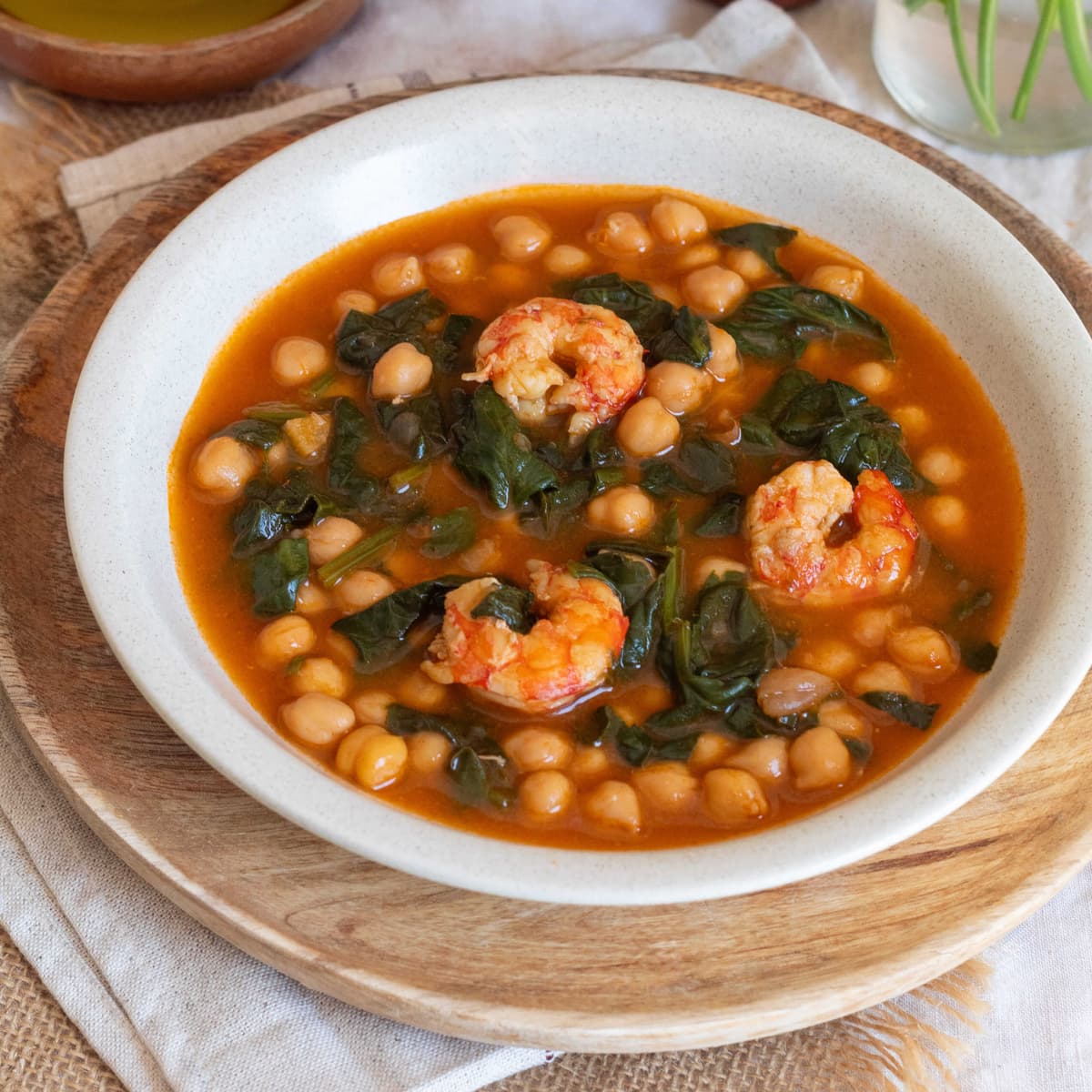 Garbanzos con langostinos y espinacas en Olla GM