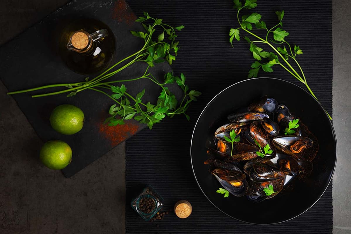 Clóchinas al vapor en Mambo