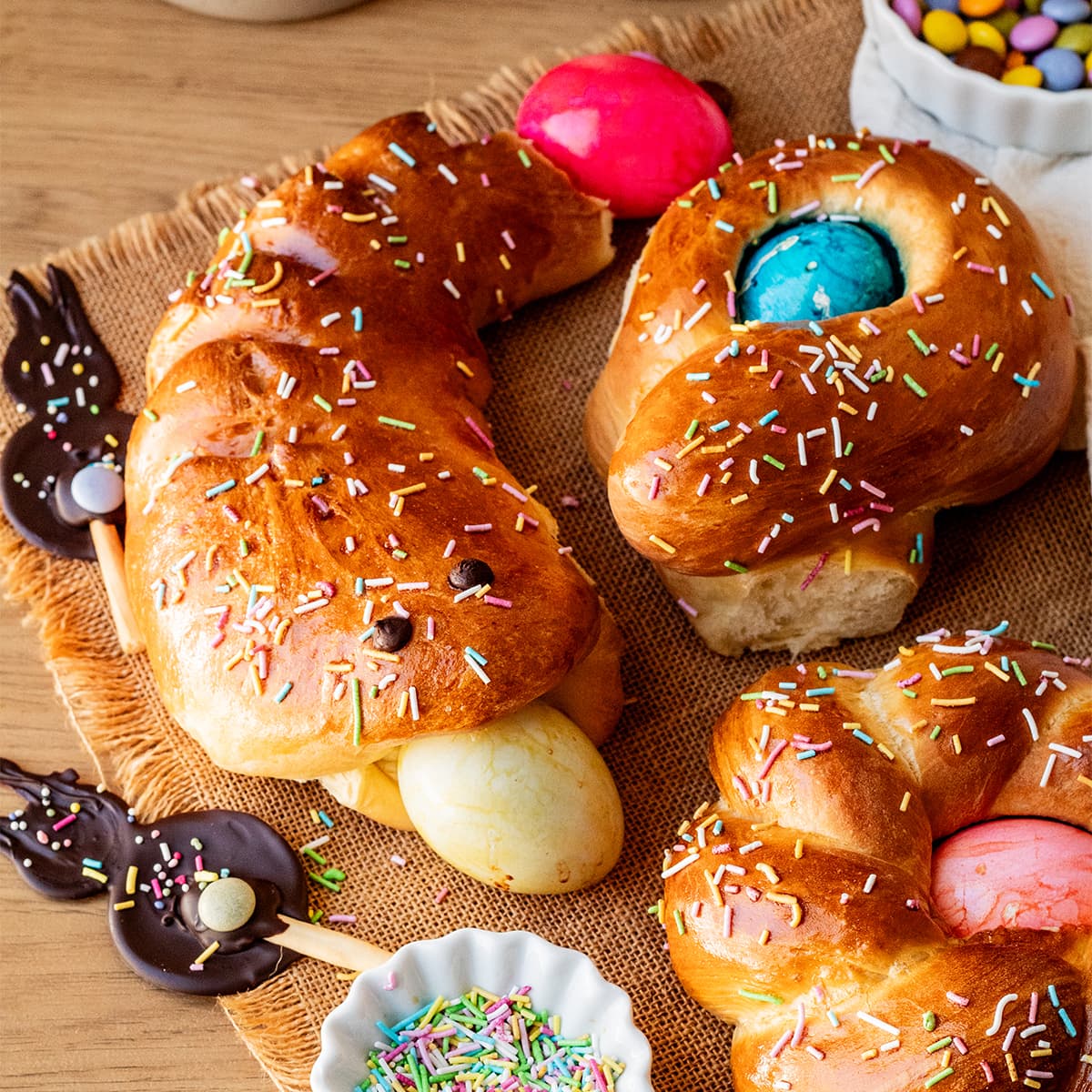Mona de pascua en Mambo y Cecofry