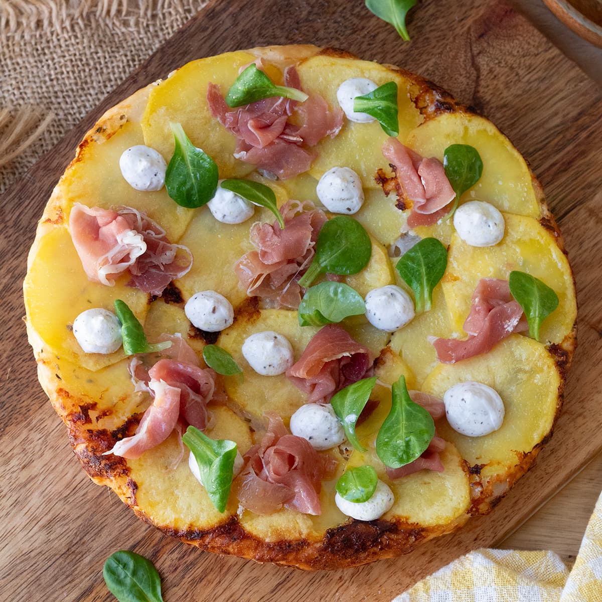 Tatín de patata con ricotta trufada y jamón en Olla GM