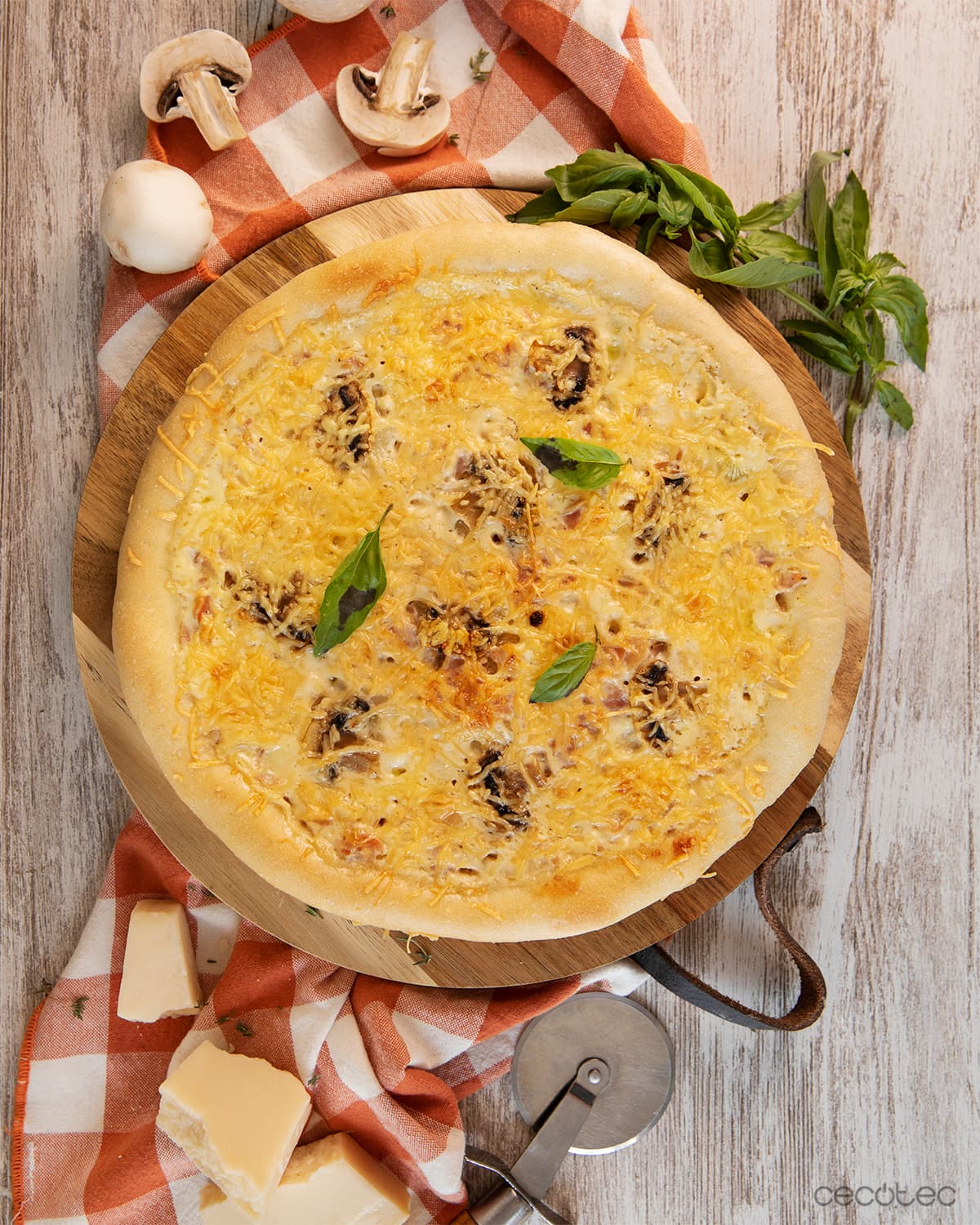 Pizza carbonara