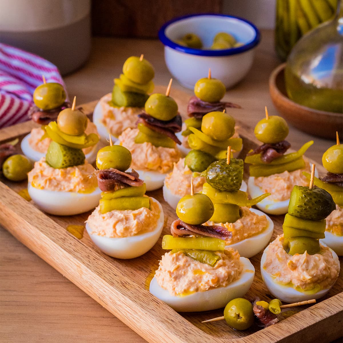 Huevos rellenos con gildas en Olla GM
