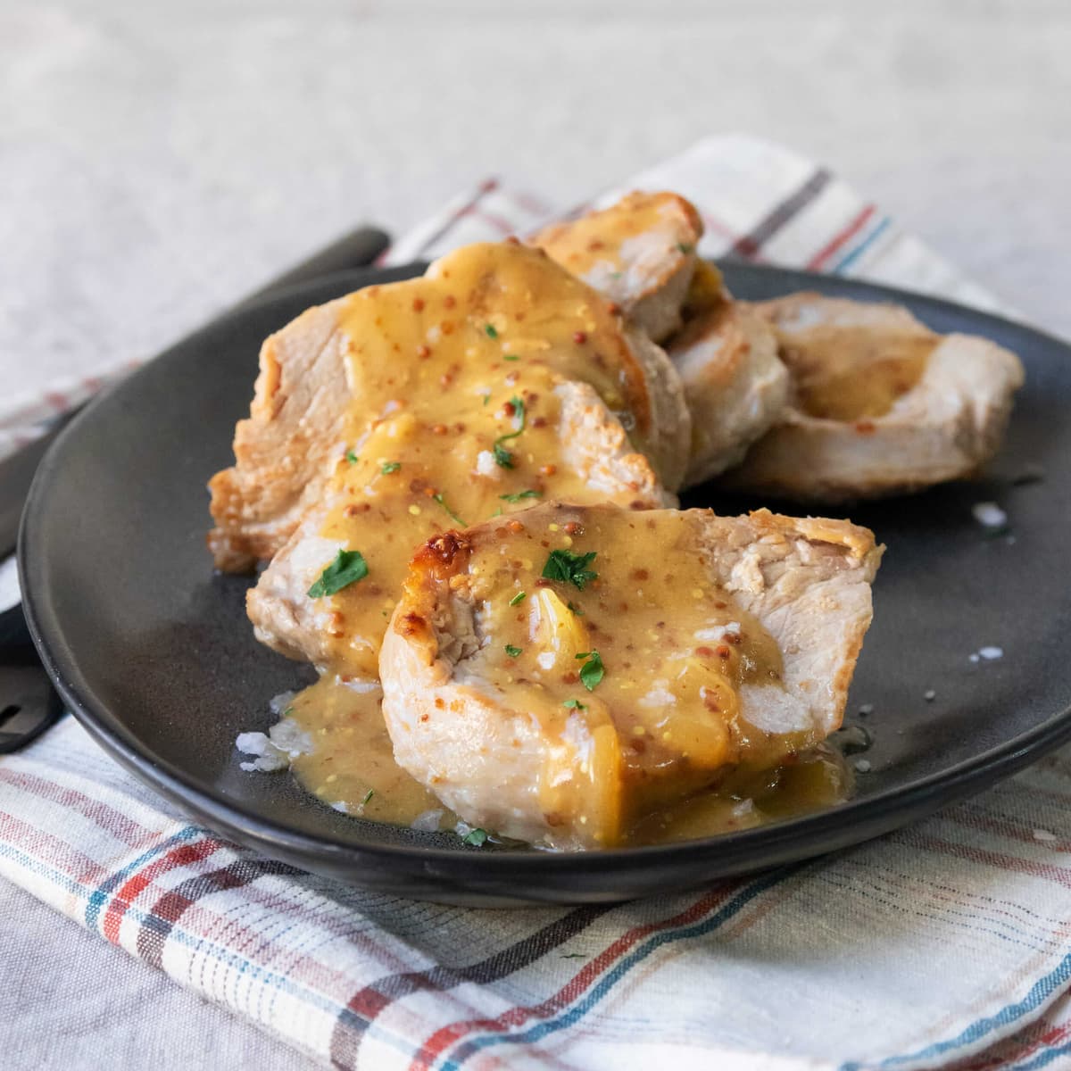 Solomillo a la mostaza en Ollas GM