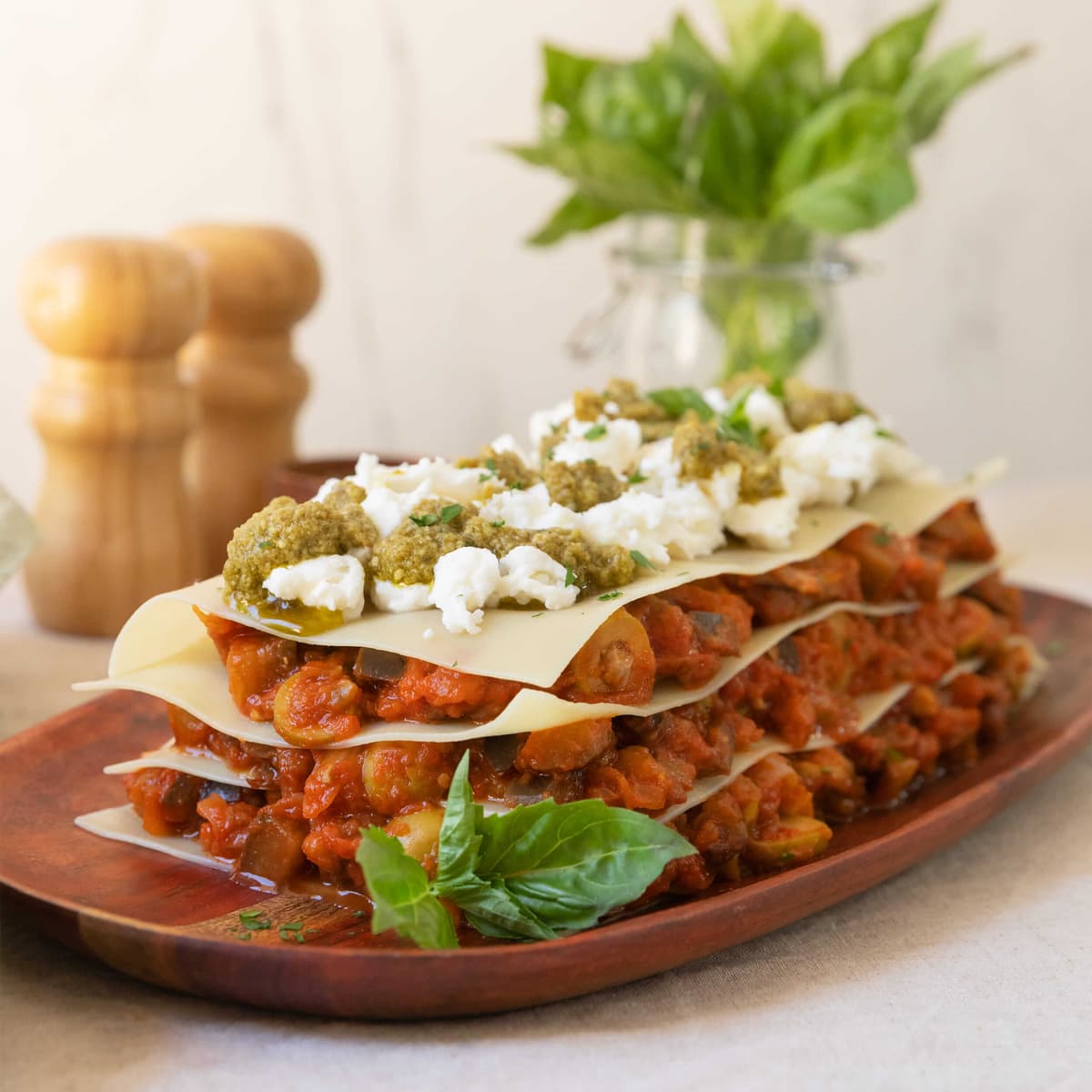 Lasaña templada de caponata siciliana en Ollas GM