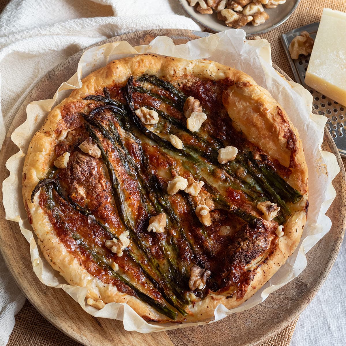 Tarta de espárragos y queso en Ollas GM