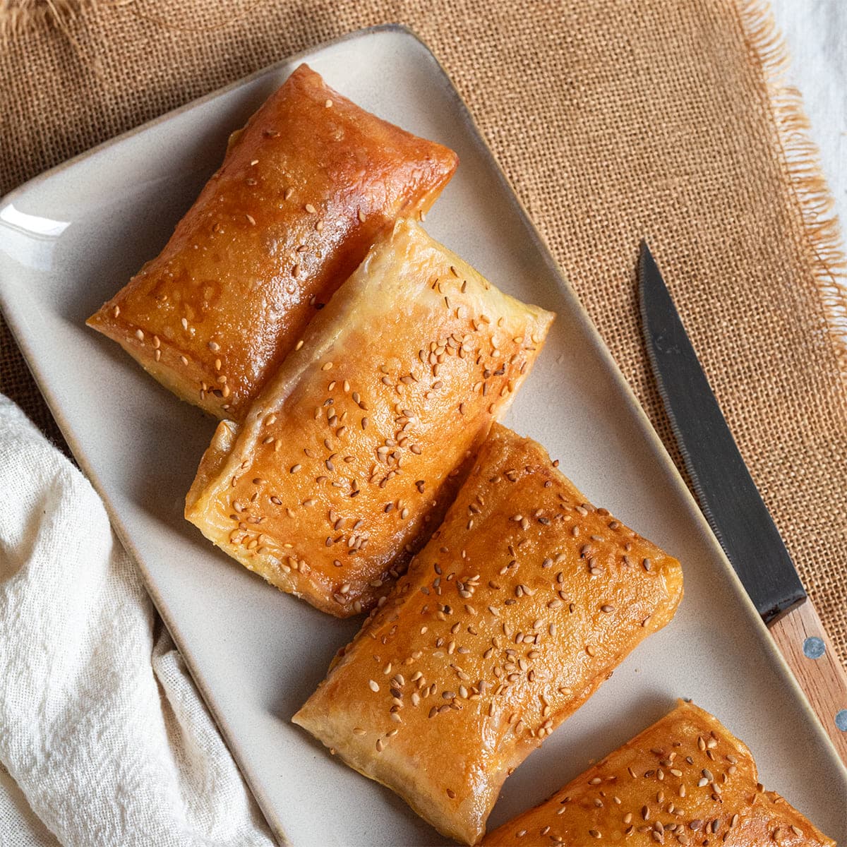 Napolitanas de jamón york y queso con papel de arroz en Cecofry
