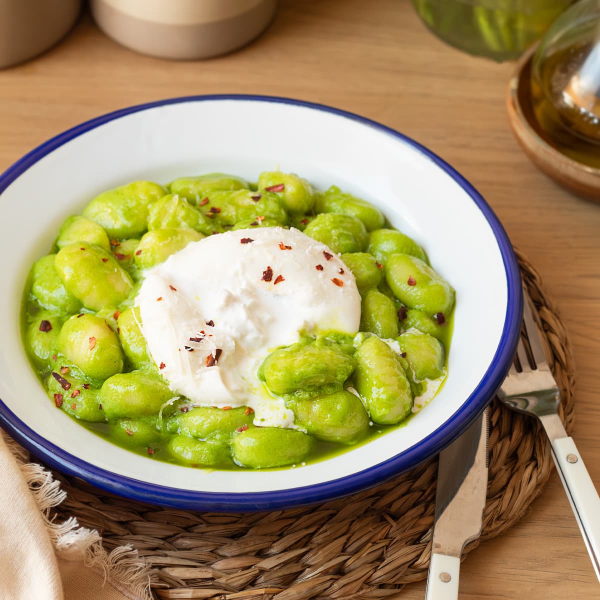 Ñoquis con pesto de espinacas en Olla GM Pot