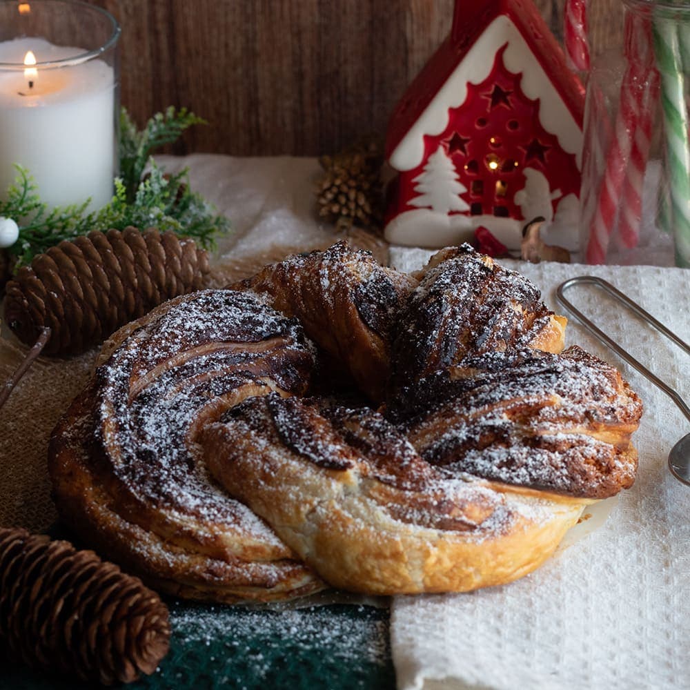 Trenza de hojaldre con turrón en Ollas GM