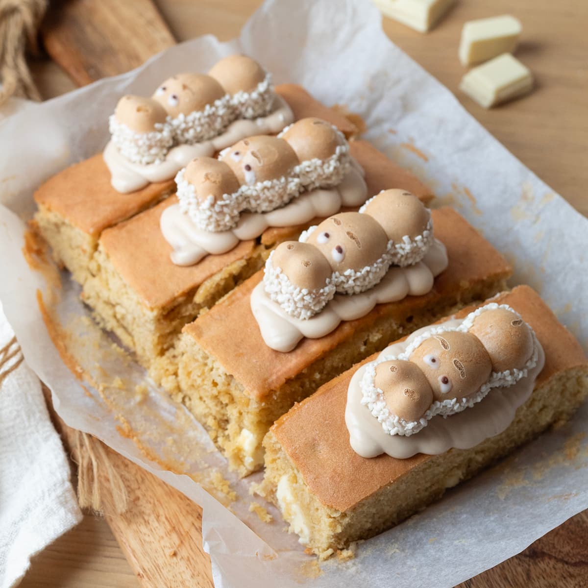 Brownie de chocolate blanco con crema de avellanas en Mambo y Cecofry