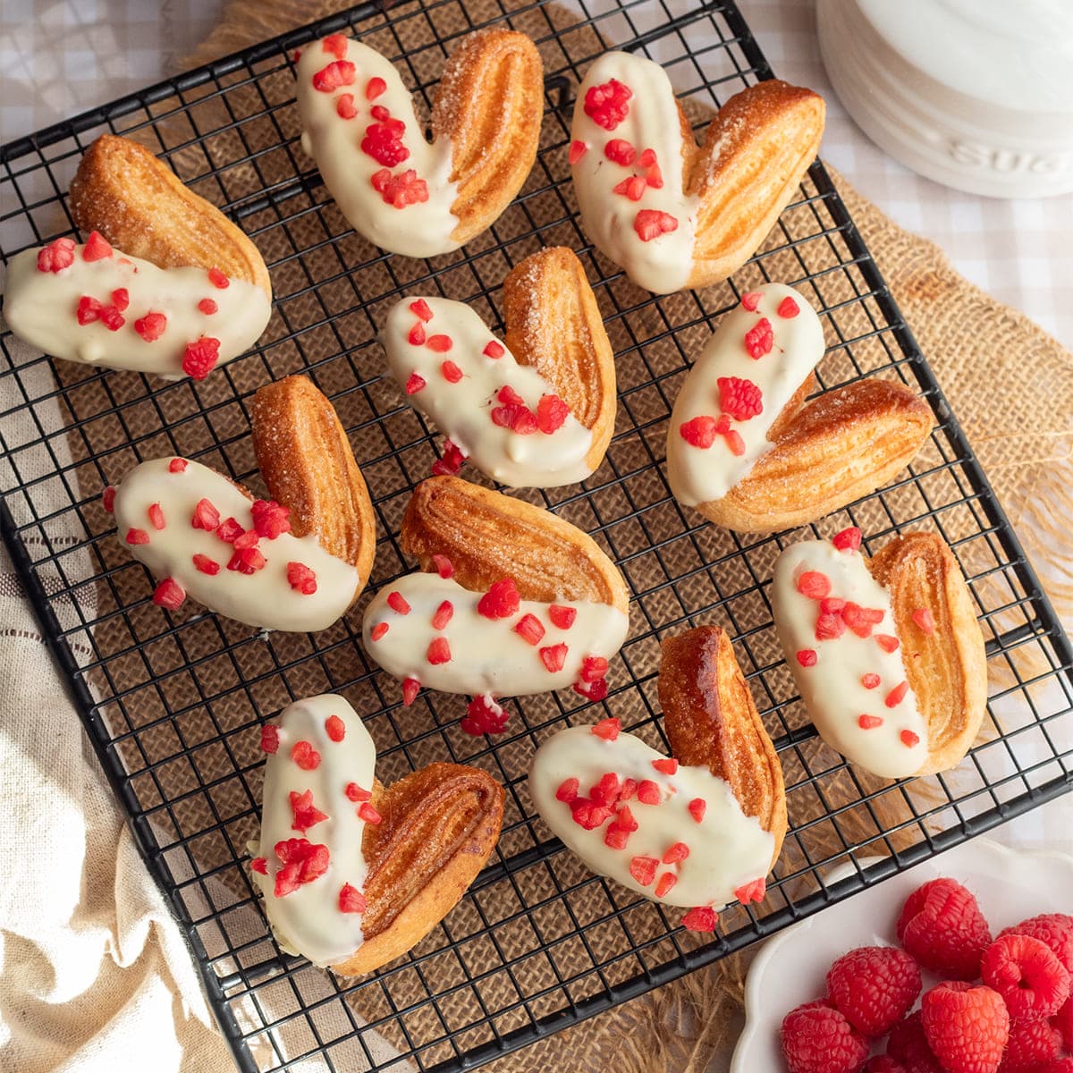 Palmeras de frambuesa y chocolate blanco en Cecofry