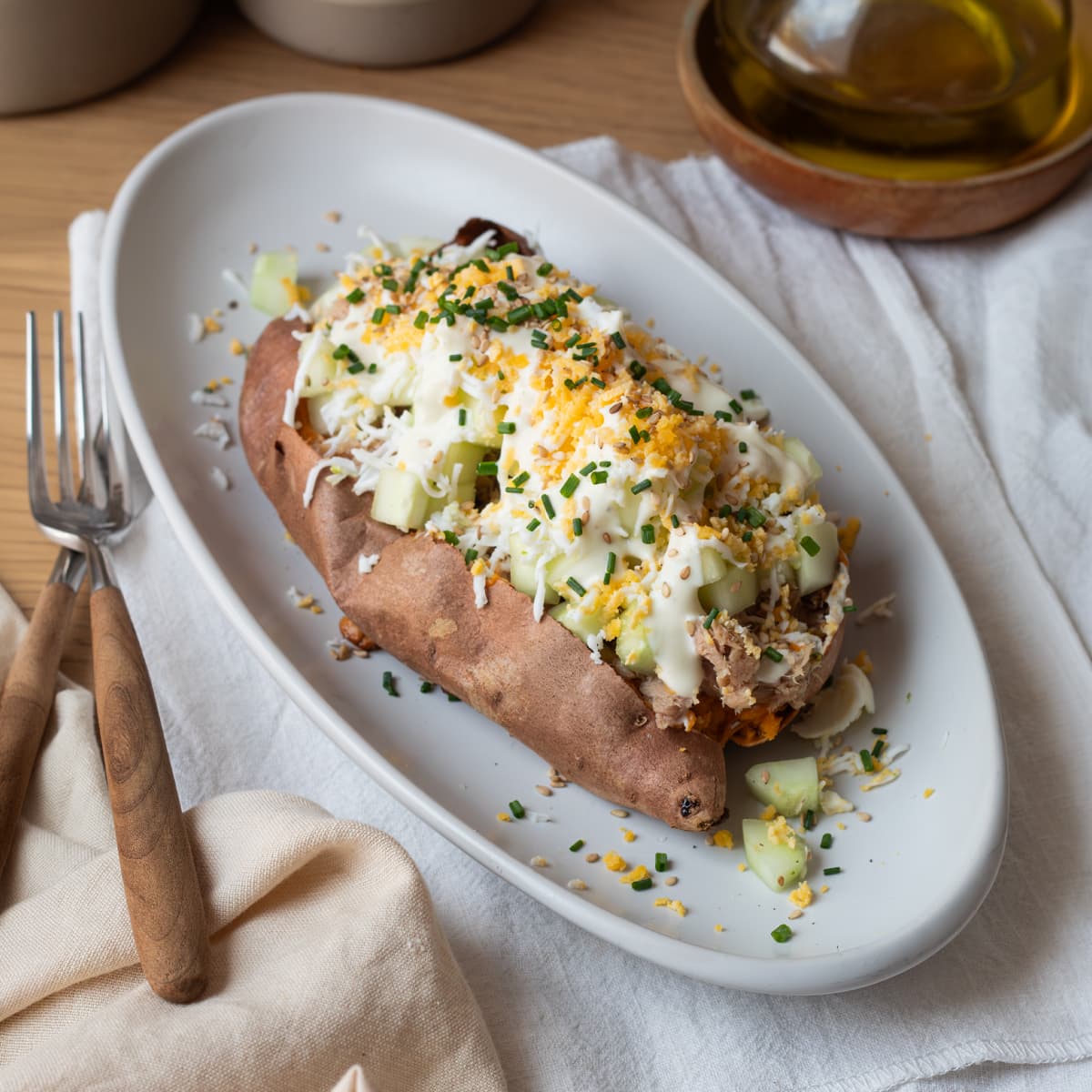 Boniato relleno de ensalada de atún en Cecofry
