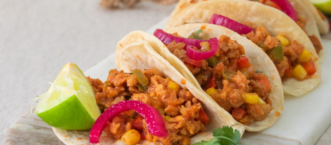 Tacos veganos con soja texturizada - Recetas Cecotec Mambo · Cecofry