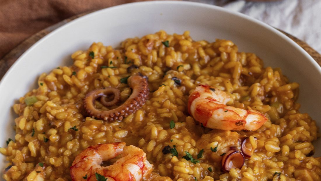 Arroz meloso de pulpo y gambones en Mambo